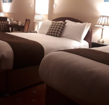 1 Double and 2 Singles Room